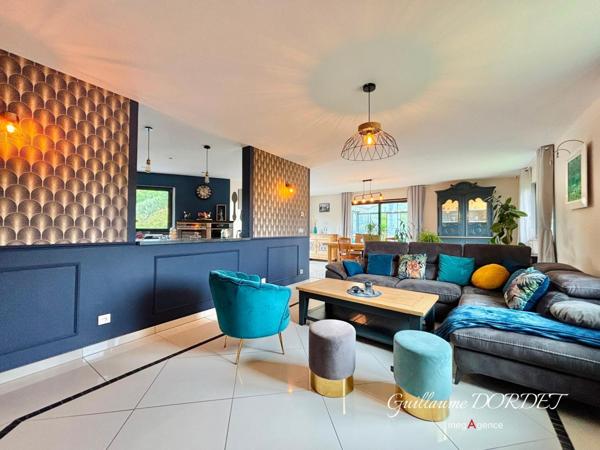 Maison à ROUXMESNIL-BOUTEILLES, 76370 - 5 pièces 220m²