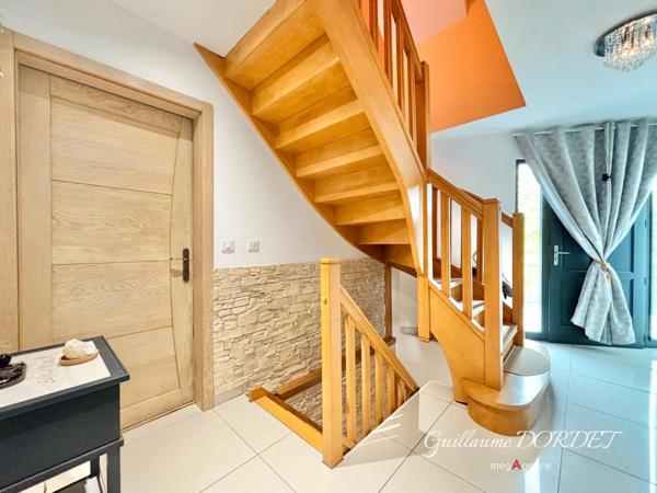 Maison à ROUXMESNIL-BOUTEILLES, 76370 - 5 pièces 220m²