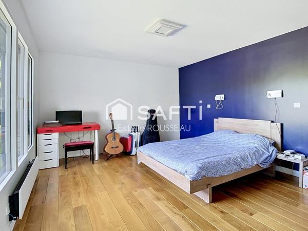 Maison architecte spacieuse 5 mn RER à pied/écoles