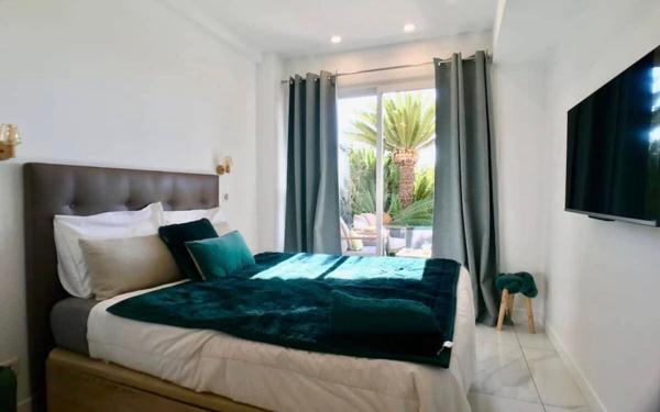 Appartement à vendre    3 pièces • 81,06 m2 Golfe Juan - Vallauris