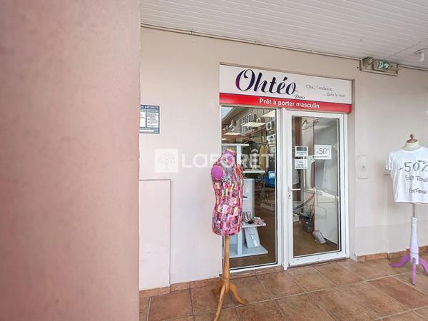 Location local commercial Saint-François - 1 pièce(s) - 23 m² - 1 300 €/mois