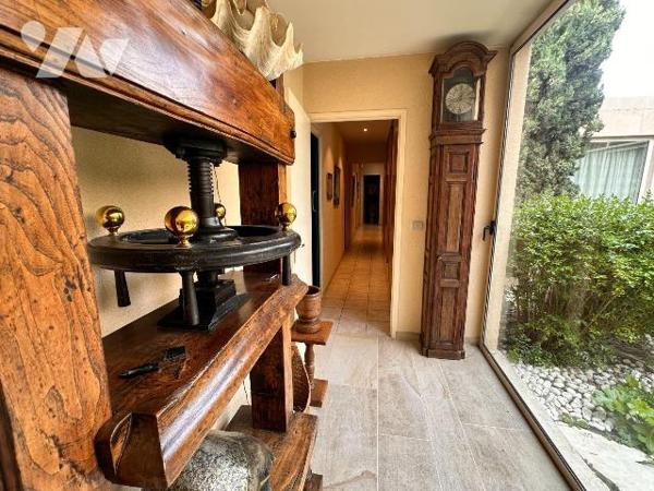 Maison à vendre à Saint-Julien-du-Sault (89330) en Yonne (89)

Cette maison d'architecte situ...