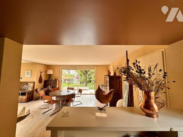 Maison à vendre à Saint-Julien-du-Sault (89330) en Yonne (89)

Cette maison d'architecte situ...