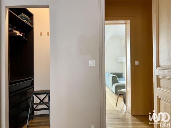 Location appartement 2 pièces 58 m² Paris 18
