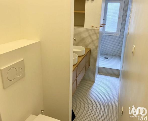 Location appartement 2 pièces 58 m² Paris 18