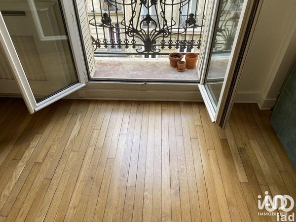 Location appartement 2 pièces 58 m² Paris 18