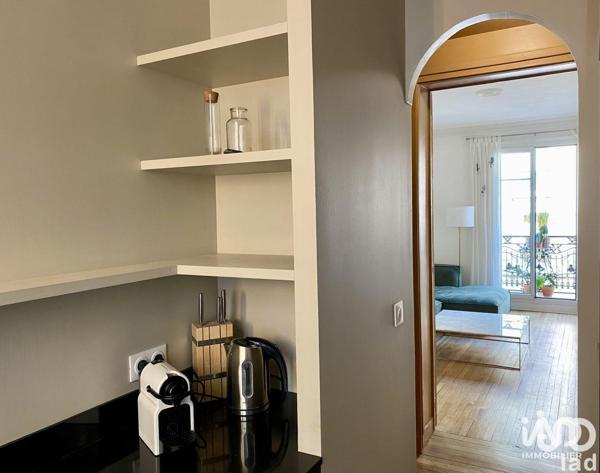 Location appartement 2 pièces 58 m² Paris 18