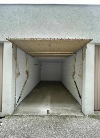 GARAGE fermé sécurisé 15m2 – Celleneuve - Ligne 3 Tramway - bus 10 & 15
