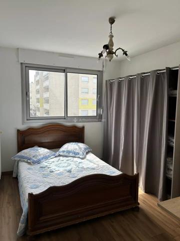 Location                                                      Appartement
                        
                     5 pièces                      107 m2                     à Bron