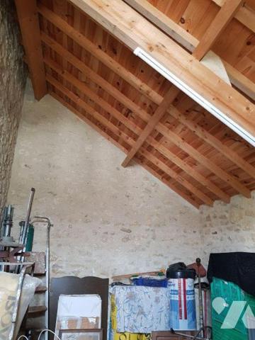 A VENDRE - POULAINES (36) - située dans un hameau,  cette  charmante maison de plain-pied vous ...
