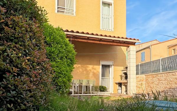 Maison à vendre    3 pièces • 75 m2 Vitrolles