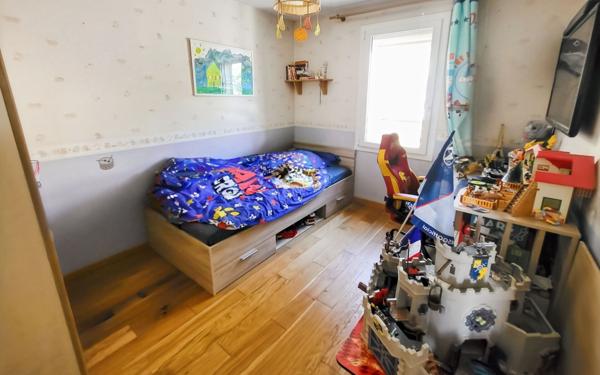 Maison à vendre    3 pièces • 75 m2 Vitrolles