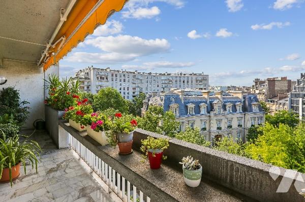 Grand Appartement familial avec extérieurs - À rénover – Étage élevé – Balcons – Parking – Cave