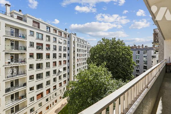 Grand Appartement familial avec extérieurs - À rénover – Étage élevé – Balcons – Parking – Cave