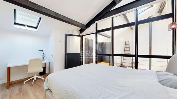 NICE - RUE DE FRANCE : CHARMANT TRIPLEX 6 PIÈCES TRAVERSANT AVEC TERRASSE ET PARKING