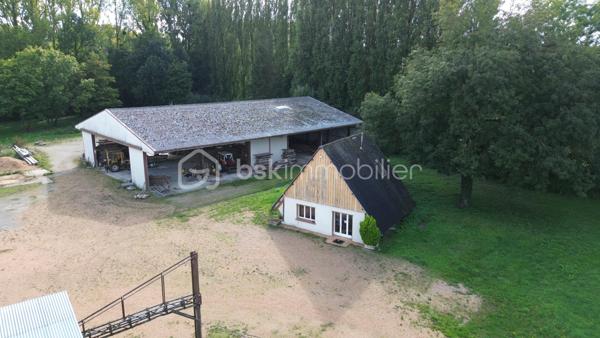 Local d'activités de 2 600 m²