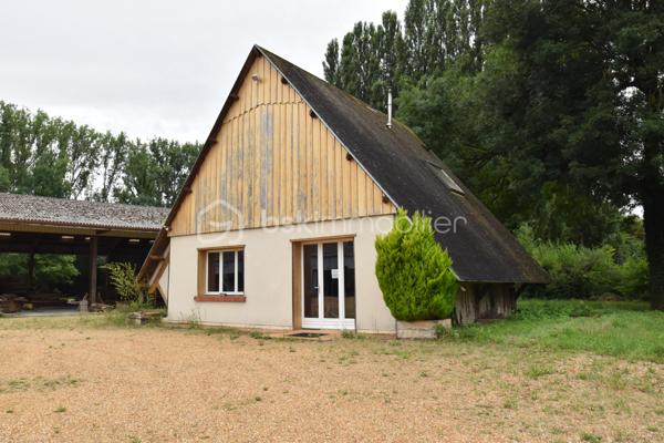 Local d'activités de 2 600 m²
