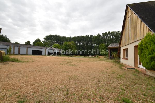 Local d'activités de 2 600 m²