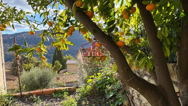 EXCLUSIVITÉ: Maison de village 4 p avec jardin Le Bar-sur-Loup (06620)