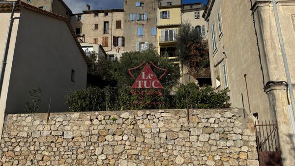 EXCLUSIVITÉ: Maison de village 4 p avec jardin Le Bar-sur-Loup (06620)