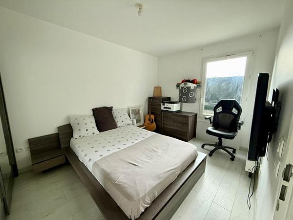 Appartement deux pièces rez-de-chaussée de jardin