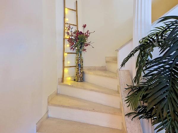 Vente                                                      Appartement
                        
                     3 pièces                      86 m2                     à Le Cannet