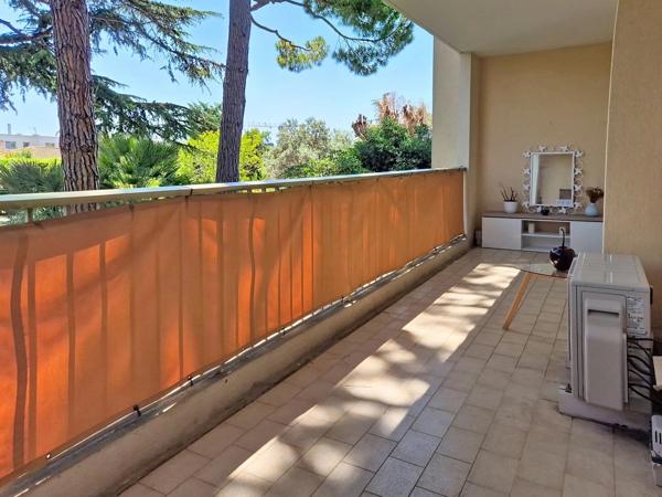 Vente                                                      Appartement
                        
                     3 pièces                      86 m2                     à Le Cannet