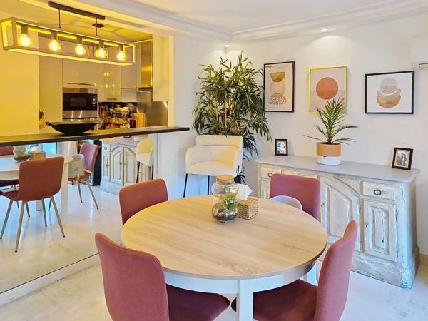 Vente                                                      Appartement
                        
                     3 pièces                      86 m2                     à Le Cannet