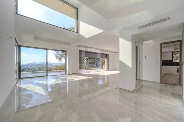 Villa contemporaine de 10 pièces avec vue mer panoramique à vendre à Mougins