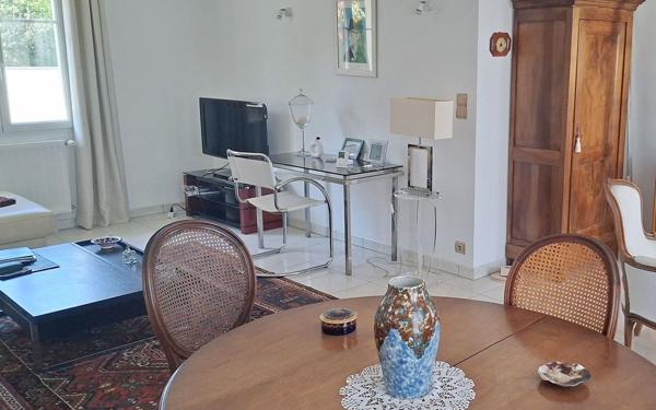 Maison à vendre    5 pièces •  Angoulême