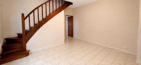 Maison à vendre 4 pièces GAUCHY (02430), Jardin et Double Garage
