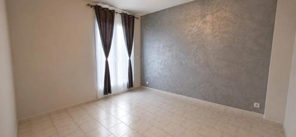 Maison à vendre 4 pièces GAUCHY (02430), Jardin et Double Garage