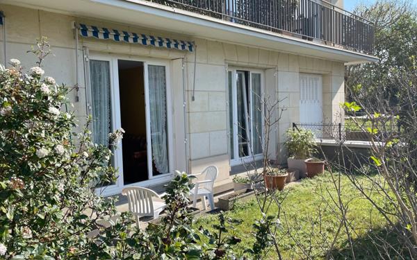 Appartement à vendre    2 pièces • 39,67 m2 Saint-Maur-des-Fossés