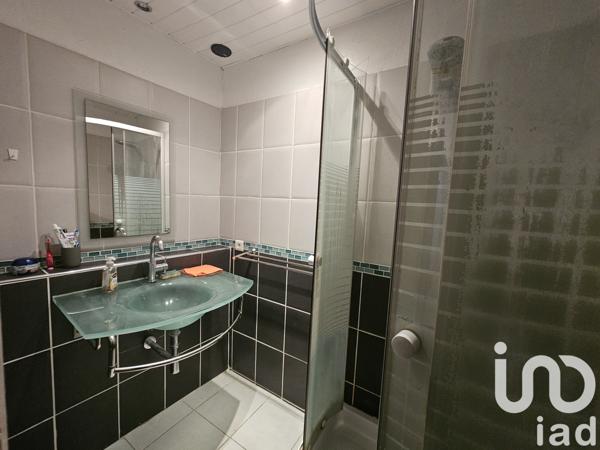 Appartement à vendre 3 pièces 69 m² Roquevaire