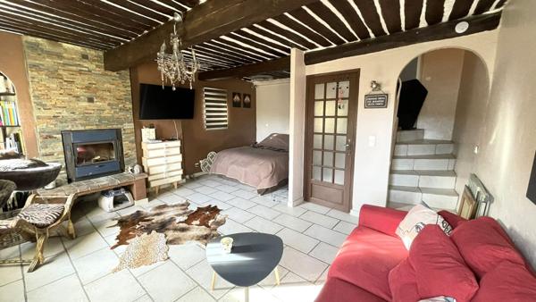 Élégante maison de ville avec terrasse sur les toits (91 m² )