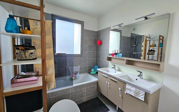 Maison à louer    5 pièces •  Aubergenville