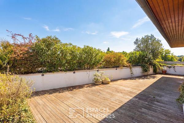 Appartement et sa terrasse avec vue à Toulouse