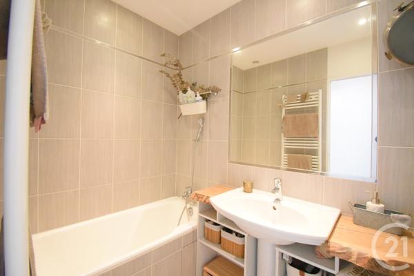 Appartement F2 à vendre  2 pièces - 55,20 m2 VICHY - 03