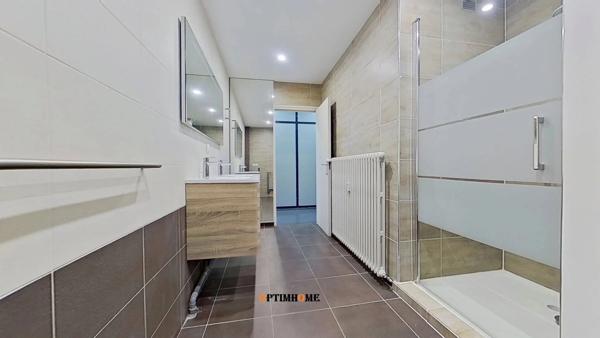 YUTZ, QUARTIER PRISE DE L'AERODROME, BEL APPARTEMENT DE 75 M² AVEC 2 CHAMBRES + BALCON + CAVE PRIVATIVE + GARAGE