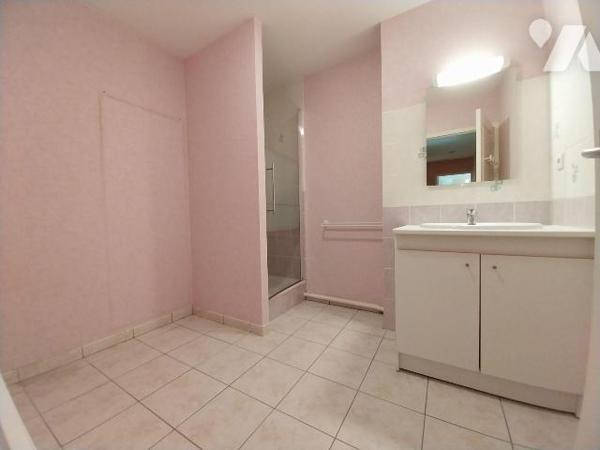 Appartement à vendre à Vitré (35500) en Ille-et-Vilaine (35)

Situé en centre-ville, l'appart...