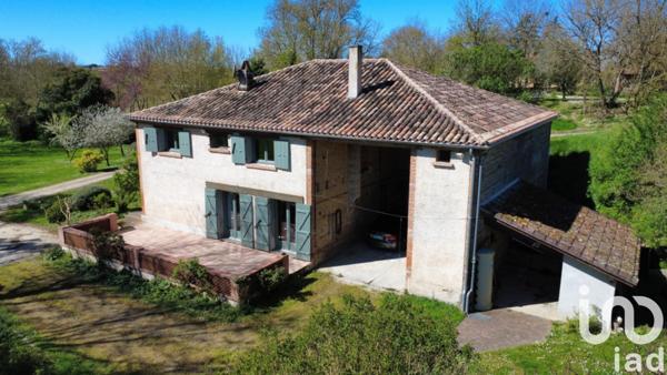 House for sale 8 rooms 237 m² Castelmayran