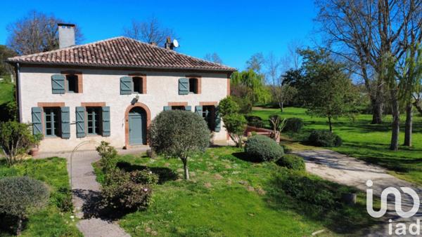 House for sale 8 rooms 237 m² Castelmayran