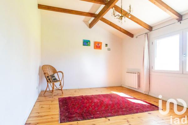 House for sale 8 rooms 237 m² Castelmayran