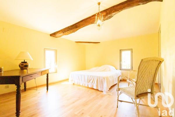 House for sale 8 rooms 237 m² Castelmayran