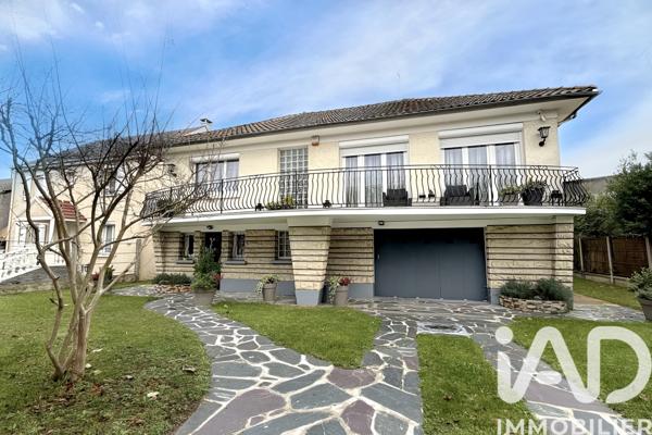 Maison à vendre 5 pièces 215 m² Champs-sur-Marne