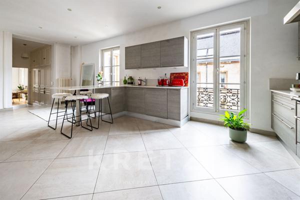 Appartement familial et de réception- 203 m2- Hôtel particulier XVIIe - Dijon centre historique