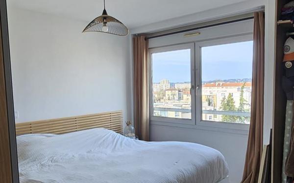 Appartement à vendre    3 pièces • 65 m2 Caluire-et-Cuire