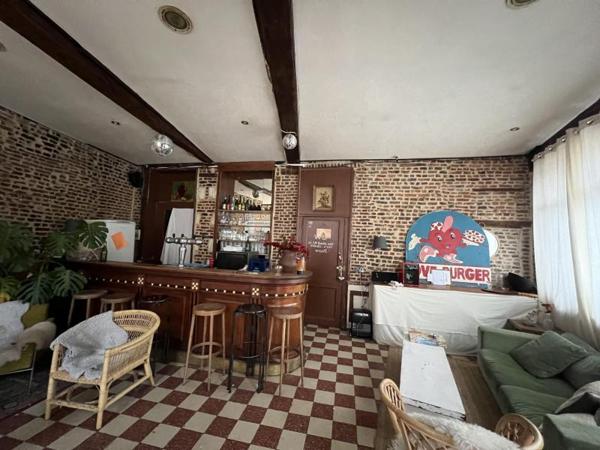 Local commecrial à Louer à LILLE 2100 €