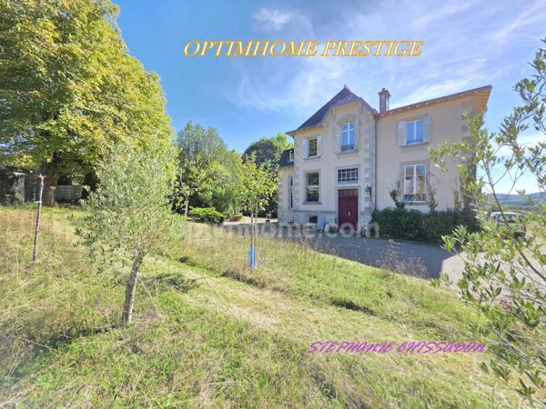 A 15 MN DE SAINT LEONARD DE NOBLAT SUPERBE MAISON DE MAITRE RENOVEE SUR MAGNIFIQUE PARC ARBORE DE 6 HA