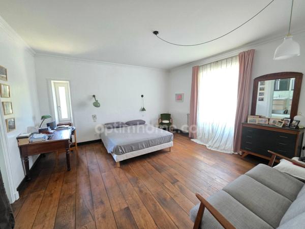 A 15 MN DE SAINT LEONARD DE NOBLAT SUPERBE MAISON DE MAITRE RENOVEE SUR MAGNIFIQUE PARC ARBORE DE 6 HA